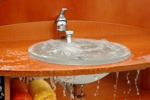 Carpet flooded - orange sink overflowing - Perfectly Maintained